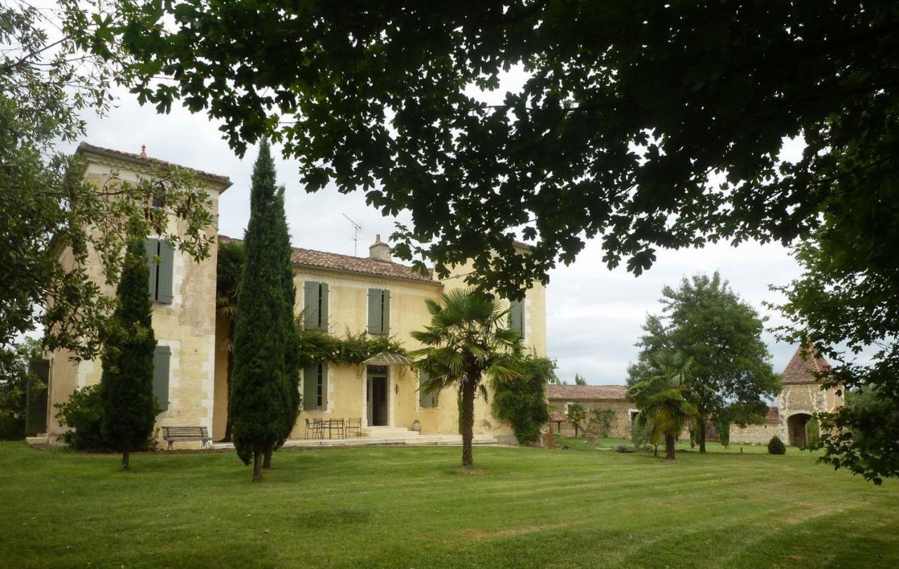 Domaine D'Entudelle Bed and Breakfast Lussan  Εξωτερικό φωτογραφία