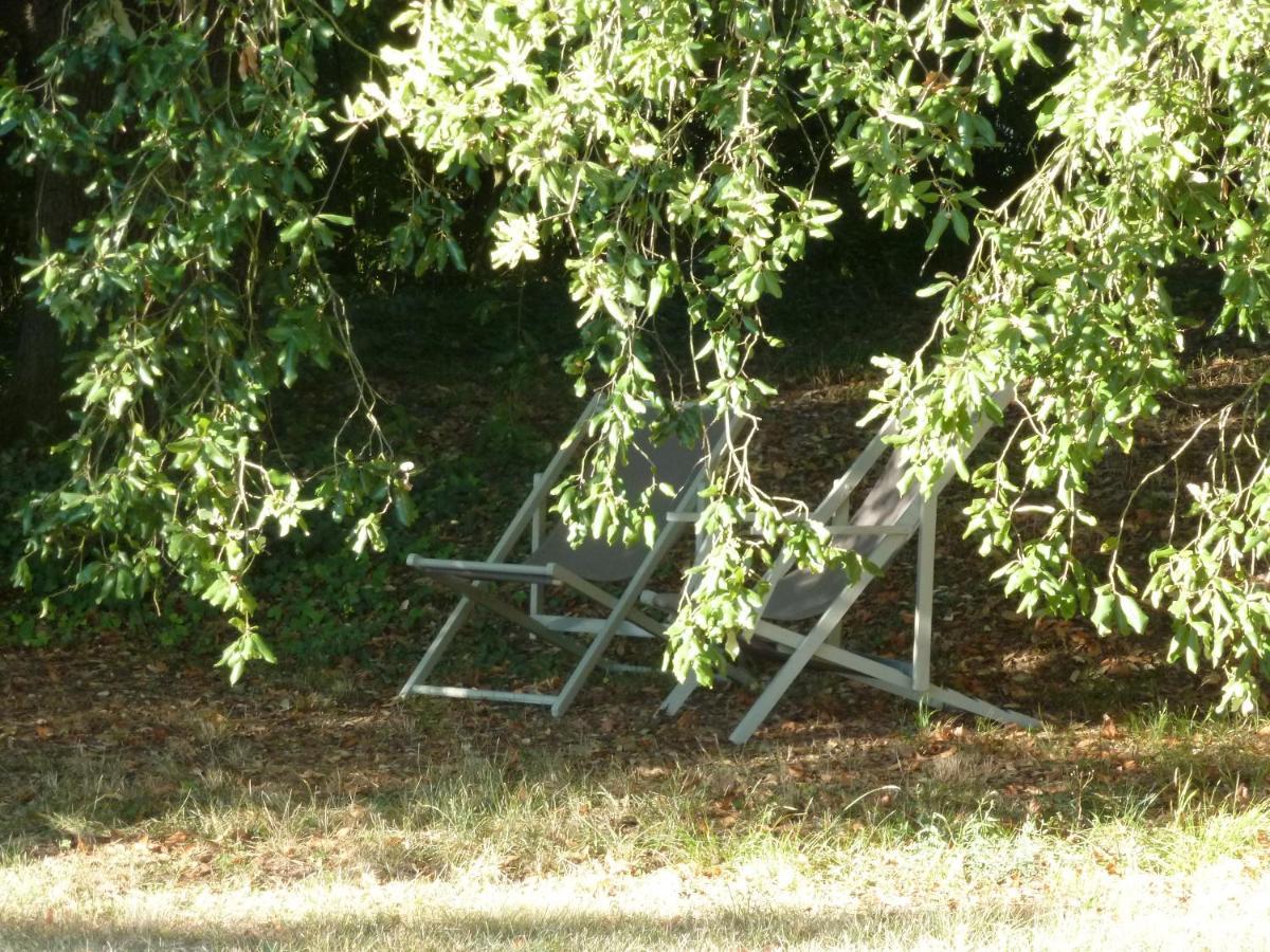 Domaine D'Entudelle Bed and Breakfast Lussan  Εξωτερικό φωτογραφία